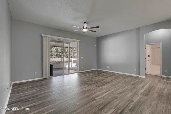 $2,400 | 695 Sid Drive, Jacksonville, FL 32218