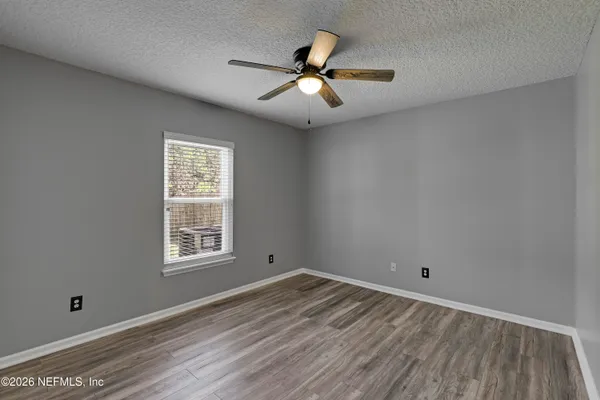 $2,400 | 695 Sid Drive, Jacksonville, FL 32218