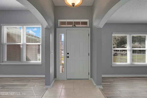 $2,400 | 695 Sid Drive, Jacksonville, FL 32218