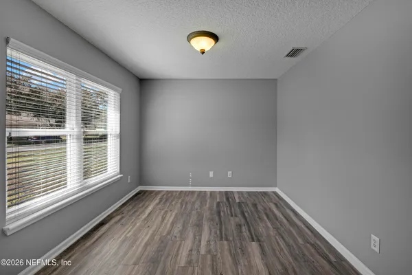 $2,400 | 695 Sid Drive, Jacksonville, FL 32218