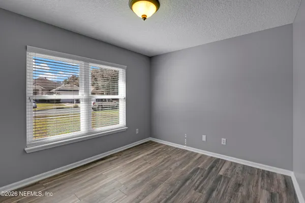 $2,400 | 695 Sid Drive, Jacksonville, FL 32218