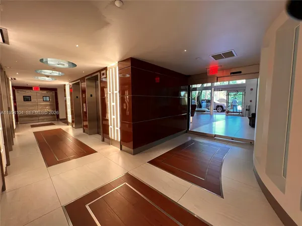 $1,550,000 | 90 Alton Road, Unit 2110, Miami Beach, FL 33139