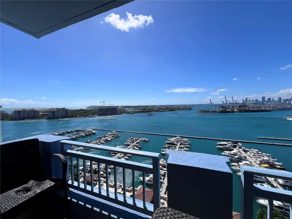 $1,550,000 | 90 Alton Road, Unit 2110, Miami Beach, FL 33139
