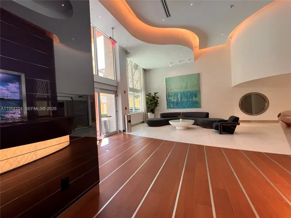 $1,550,000 | 90 Alton Road, Unit 2110, Miami Beach, FL 33139