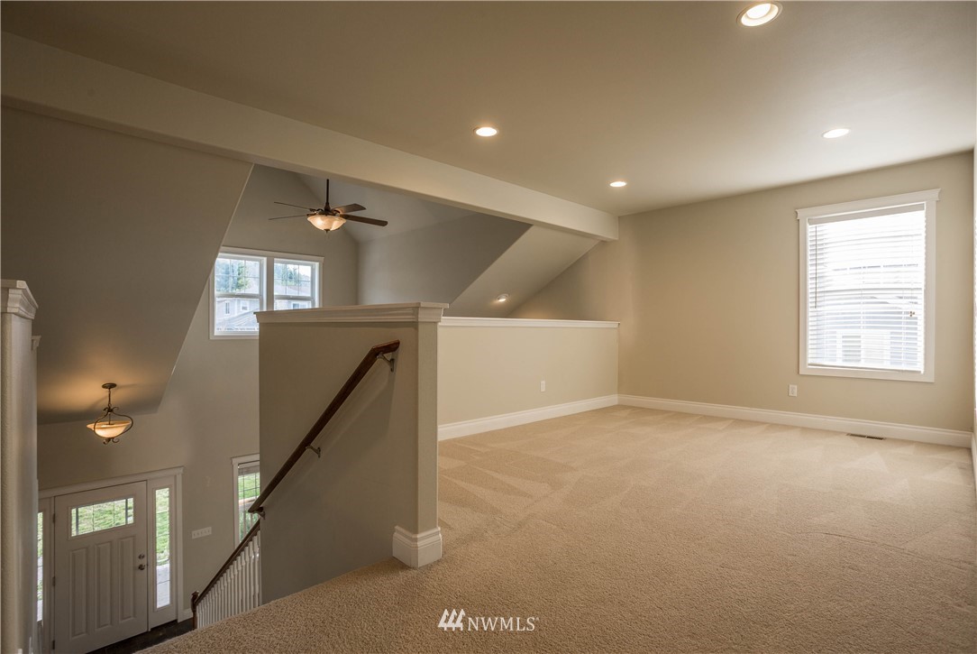 3702 West 7th Street Anacortes, WA 98221 - Photo 15 of 23