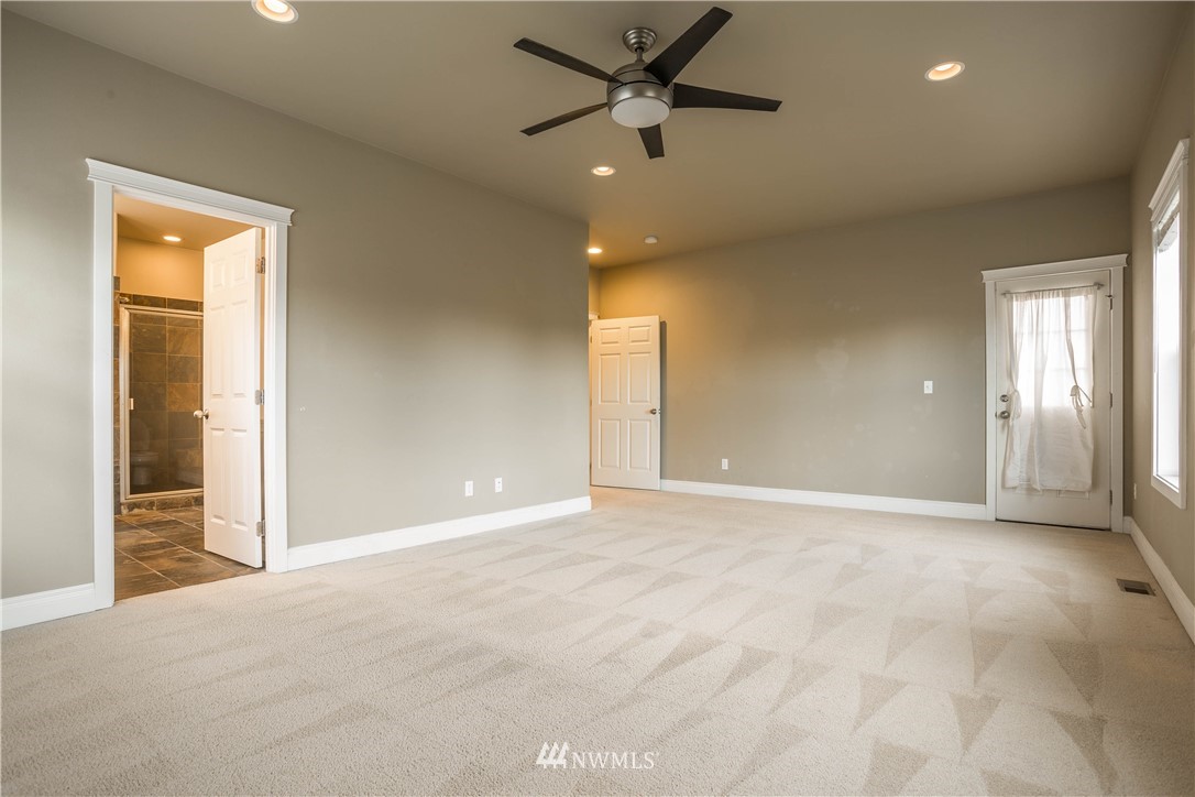 3702 West 7th Street Anacortes, WA 98221 - Photo 21 of 23