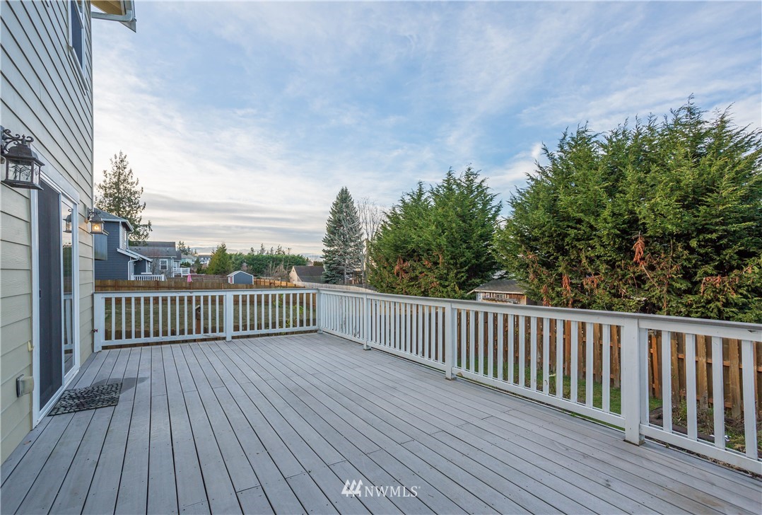 3702 West 7th Street Anacortes, WA 98221 - Photo 6 of 23
