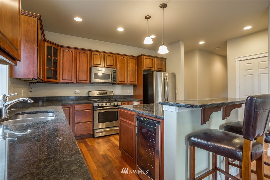 3702 West 7th Street Anacortes, WA 98221 - Photo 8 of 23