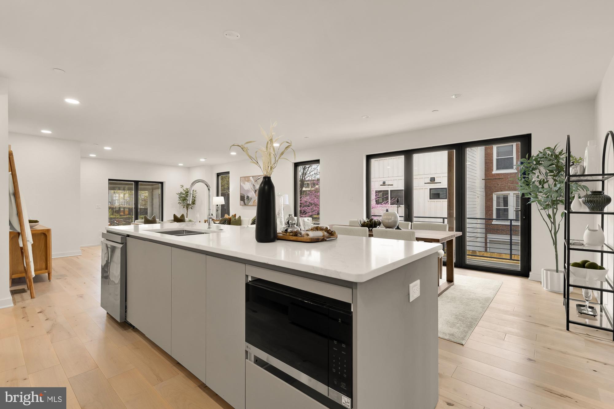 641 Quebec Place Northwest, Unit 1 Washington, DC 20010 - Photo 17 of 37