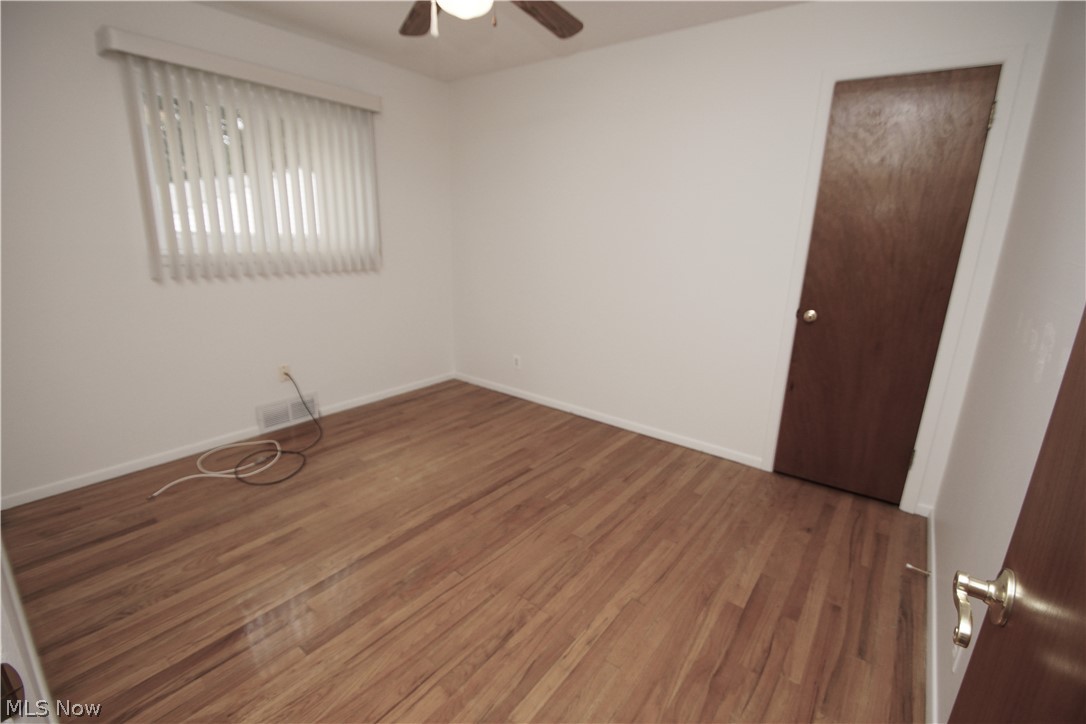 30413 Vineyard Road Willowick, OH 44095 - Photo 11 of 25 Bedroom #2