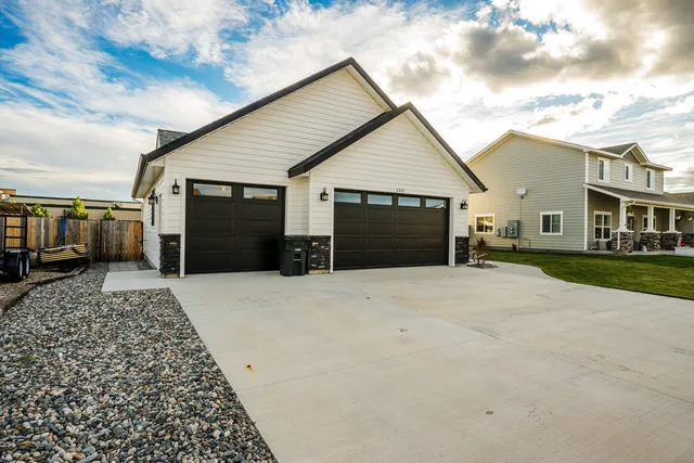 $549,000 | 1332 Silverton Drive, Ranchester, WY 82839