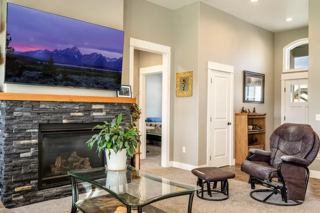 $549,000 | 1332 Silverton Drive, Ranchester, WY 82839