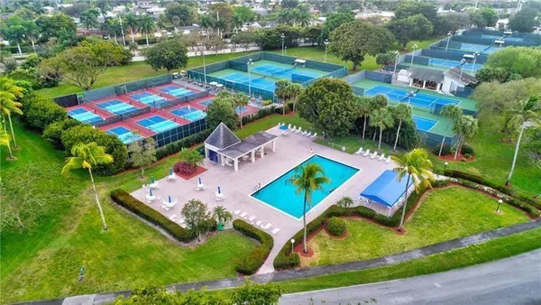$2,000 | 4301 Martinique Circle, Unit K1, Coconut Creek, FL 33066