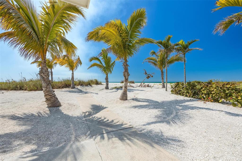 2740 North Beach Road, Unit B Englewood, FL 34223 - Photo 16 of 94