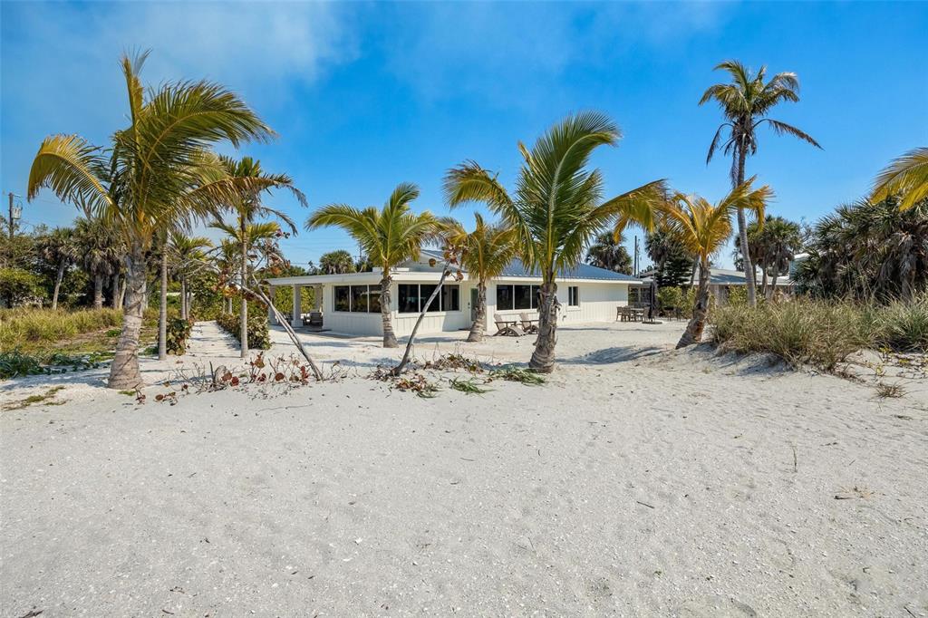 2740 North Beach Road, Unit B Englewood, FL 34223 - Photo 18 of 94