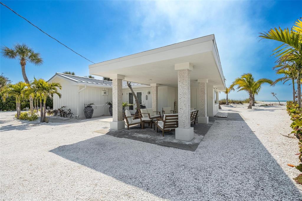 2740 North Beach Road, Unit B Englewood, FL 34223 - Photo 7 of 94