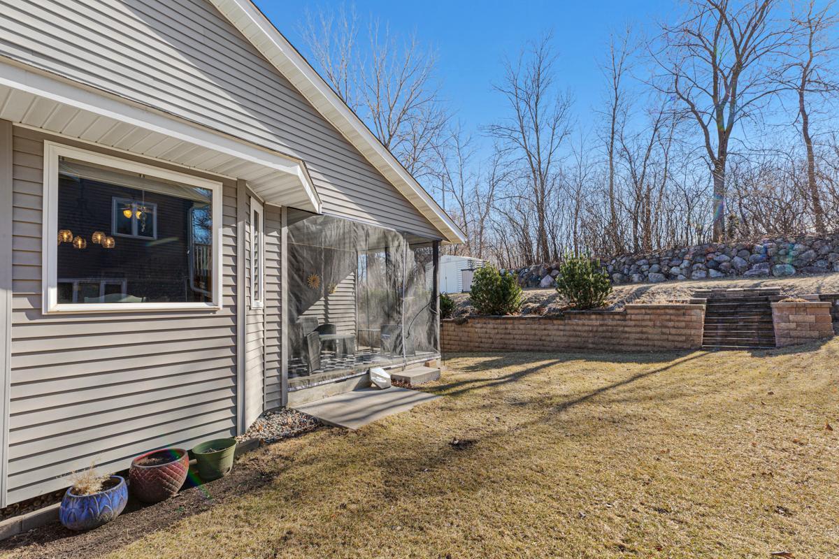 941 Rice Street Faribault, MN 55021 - Photo 6 of 57