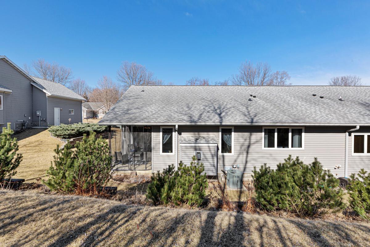 941 Rice Street Faribault, MN 55021 - Photo 9 of 57