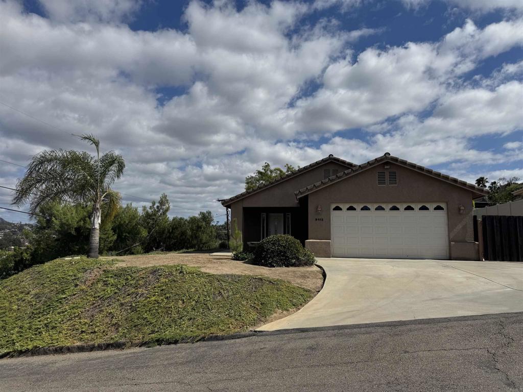 9112 Pinzolo Lakeside, CA 92040 - Photo 2 of 7