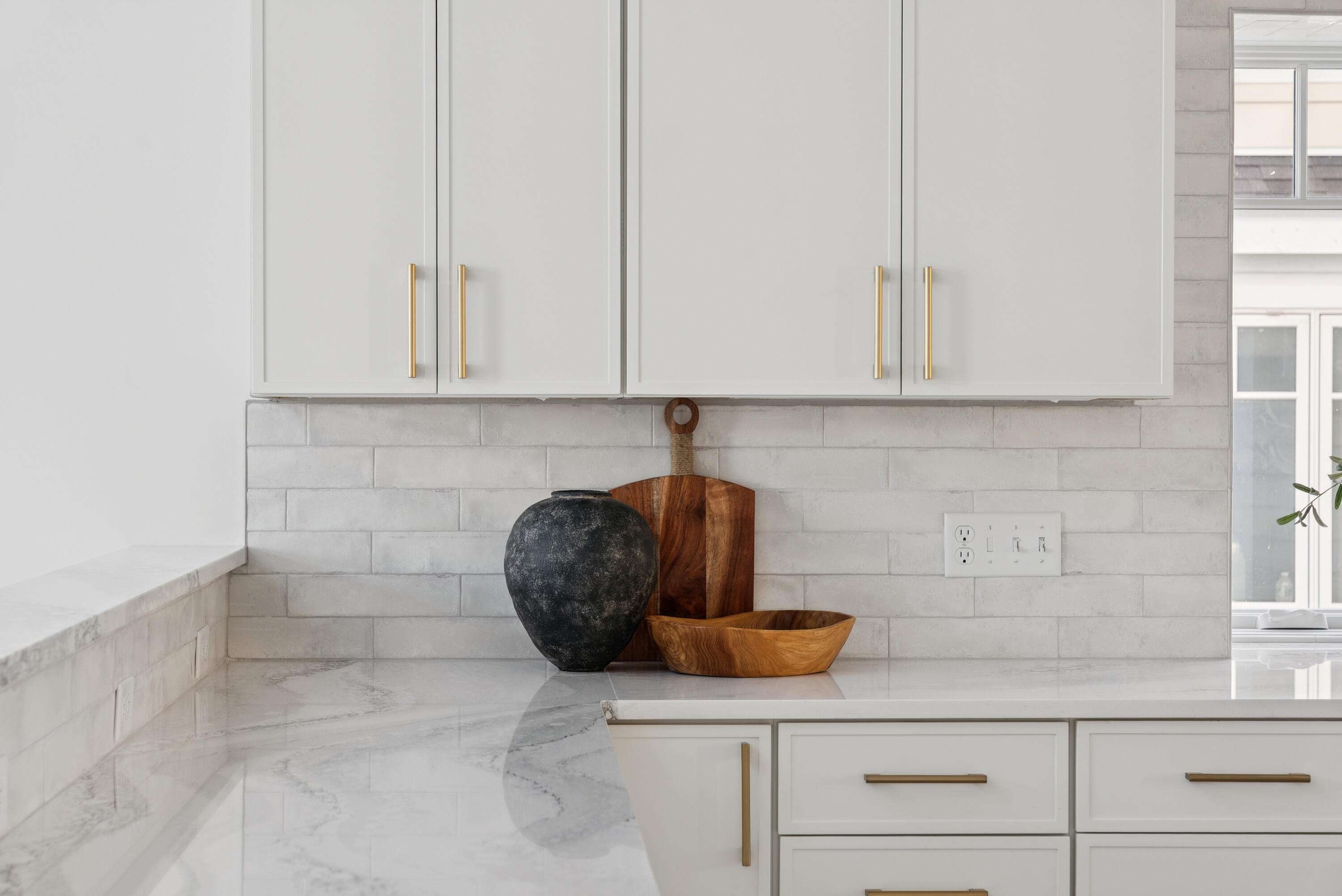 15 Isle Avenue, Unit 102 Saco, ME 04072 - Photo 16 of 68 Backsplash Detail