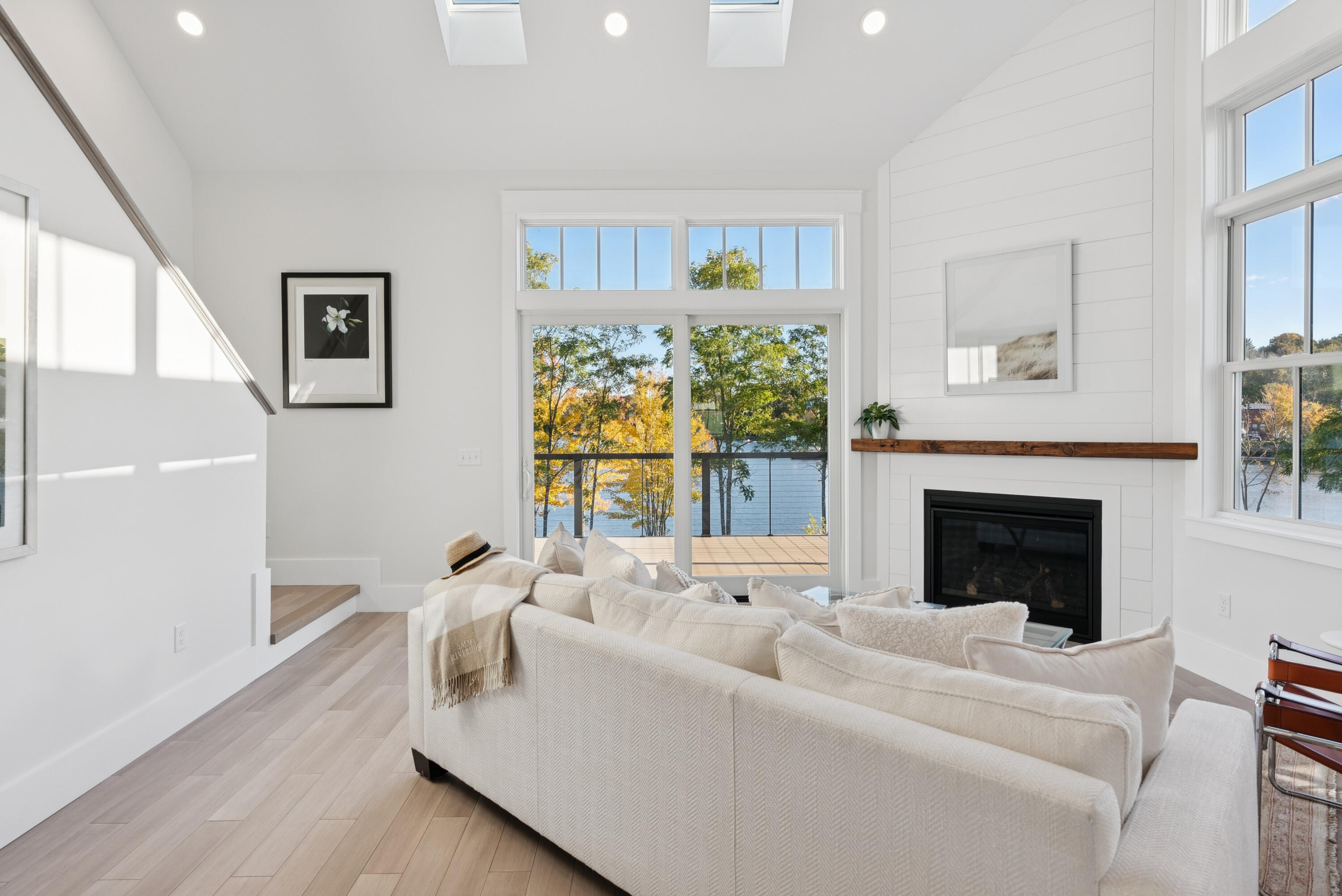 15 Isle Avenue, Unit 102 Saco, ME 04072 - Photo 22 of 68 Living Room