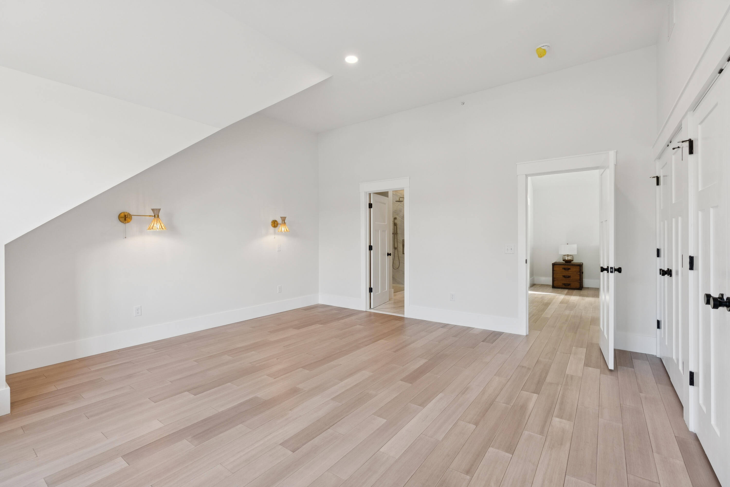 15 Isle Avenue, Unit 102 Saco, ME 04072 - Photo 39 of 68 Upstairs Suite