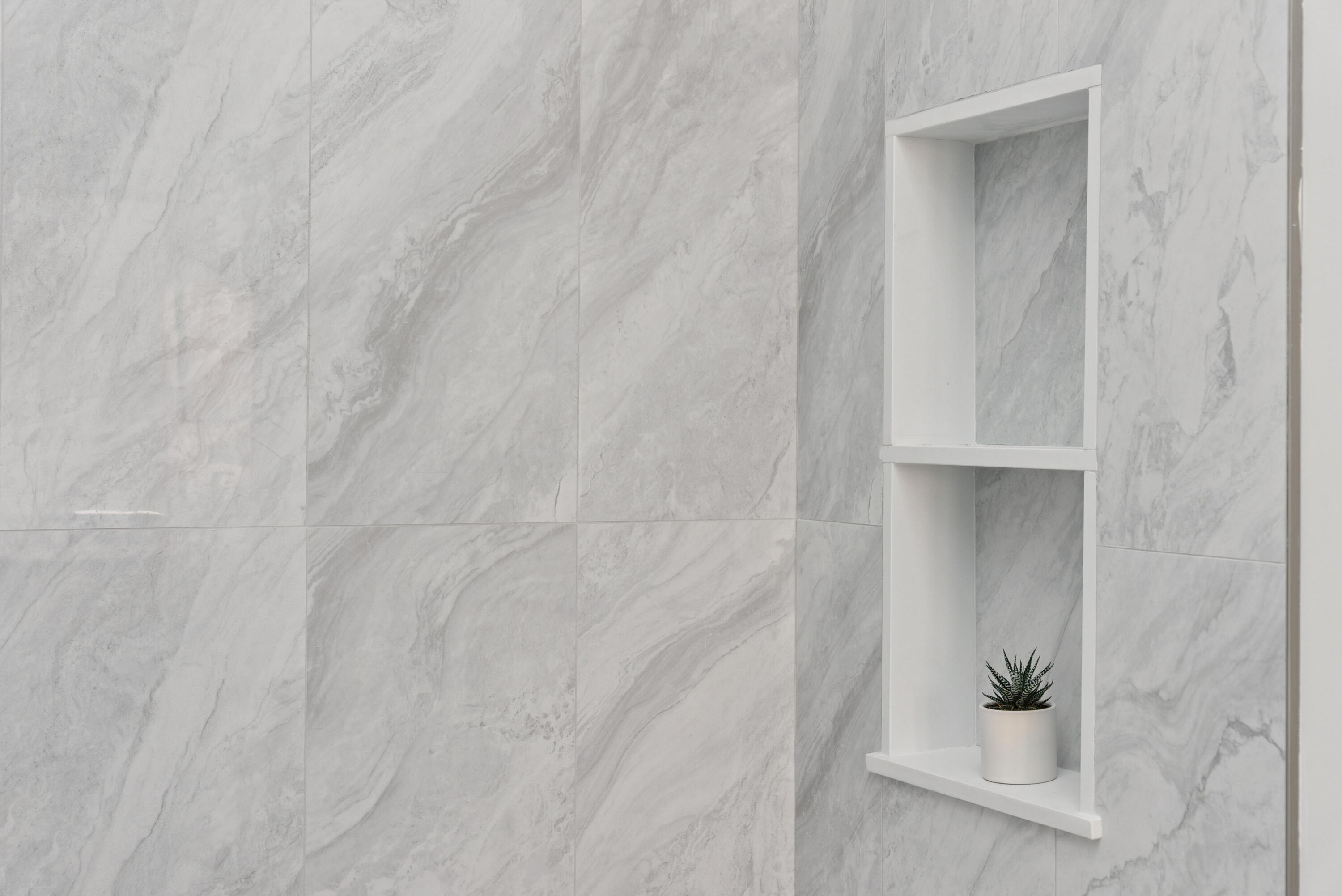 15 Isle Avenue, Unit 102 Saco, ME 04072 - Photo 48 of 68 Guest Shower Niche