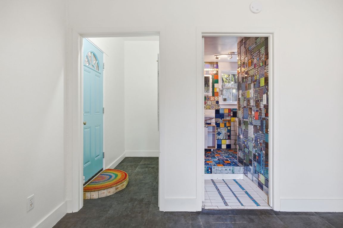 1706 East 38th 1/2 Street Austin, TX 78722 - Photo 4 of 24 a view of kids room with toys