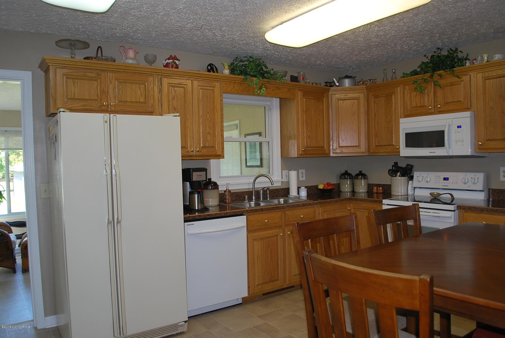 2981 Ridge Road Shepherdsville, KY 40165 - Photo 5 of 20 Ridge kitchen 1