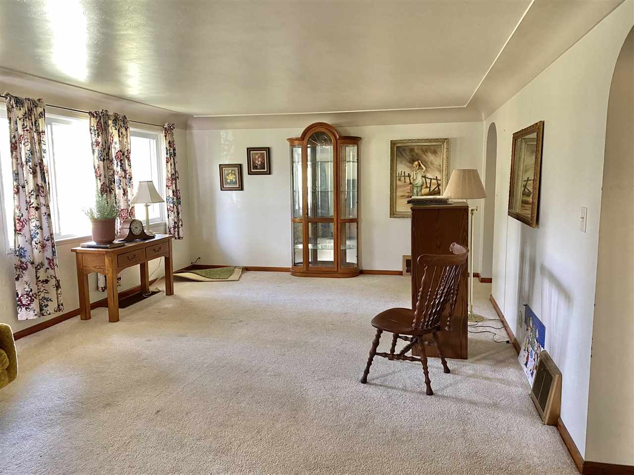 352 South Trumbull Road Bay City, MI 48708 - Photo 2 of 23
