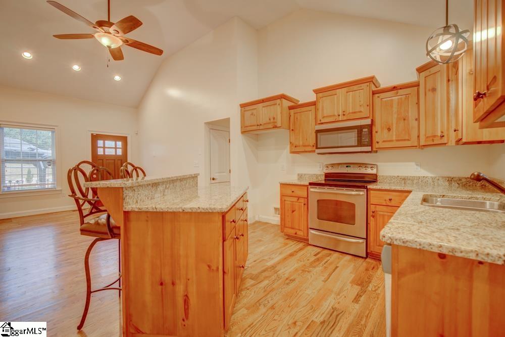 516 Shoresbrook Road Spartanburg, SC 29301 - Photo 8 of 32 Gallery Image 8