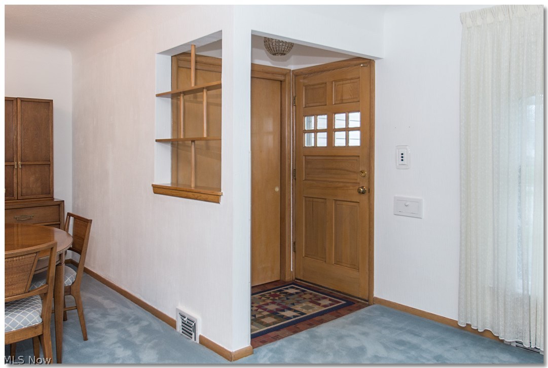 1010 Hanley Road Cleveland, OH 44124 - Photo 9 of 25
