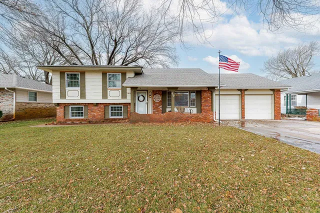 $210,000 | 413 North Madison Avenue, Sedgwick, KS 67135