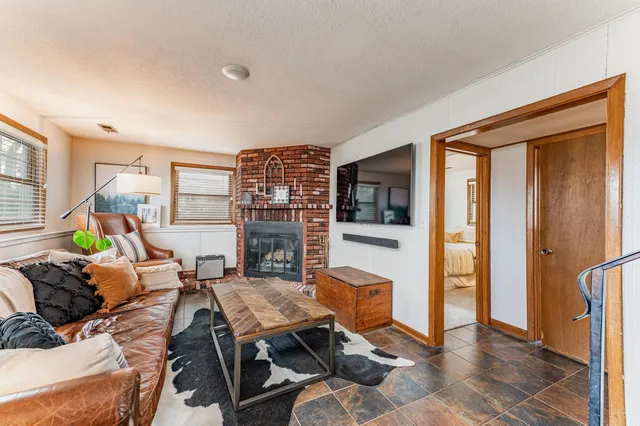 $210,000 | 413 North Madison Avenue, Sedgwick, KS 67135