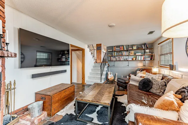 $210,000 | 413 North Madison Avenue, Sedgwick, KS 67135