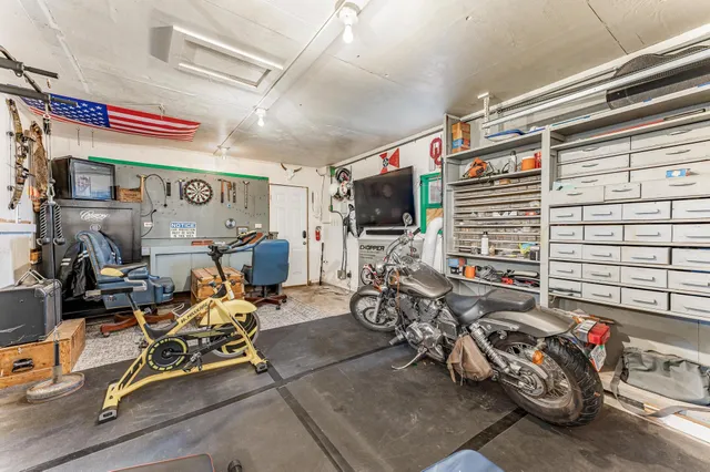 $210,000 | 413 North Madison Avenue, Sedgwick, KS 67135