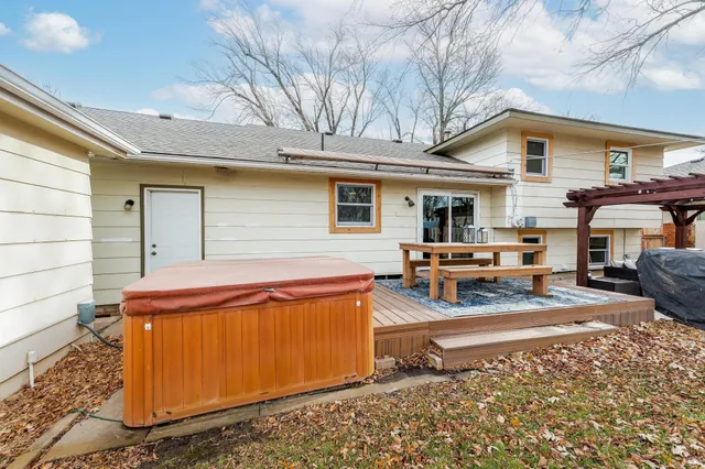 $210,000 | 413 North Madison Avenue, Sedgwick, KS 67135