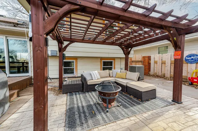 $210,000 | 413 North Madison Avenue, Sedgwick, KS 67135