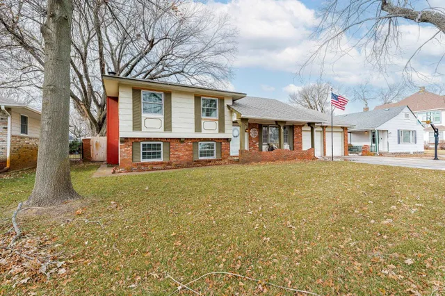 $210,000 | 413 North Madison Avenue, Sedgwick, KS 67135