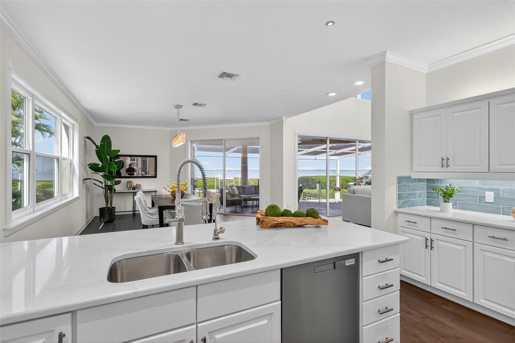3488 Mistletoe Lane Longboat Key, FL 34228 - Photo 19 of 82