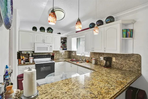 $400,000 | 7456 West 34th Court, Hialeah, FL 33018
