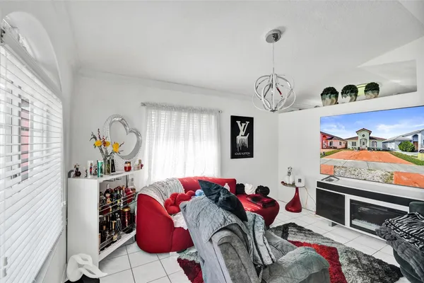 $400,000 | 7456 West 34th Court, Hialeah, FL 33018