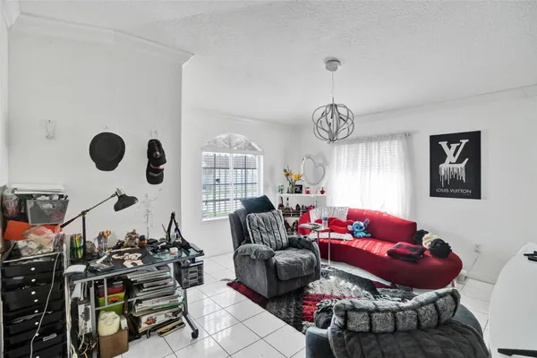 $400,000 | 7456 West 34th Court, Hialeah, FL 33018