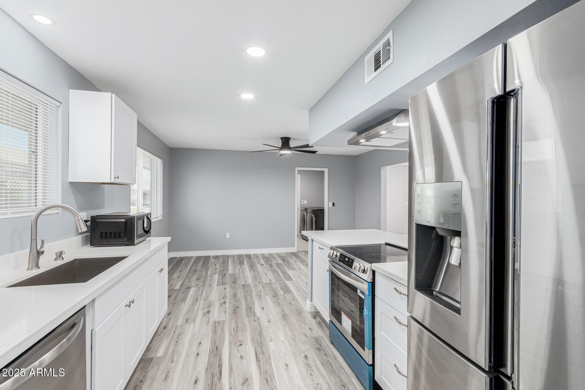 10022 West Mountain View Road Sun City, AZ 85351 - Photo 9 of 32 9 - Augusta 18912