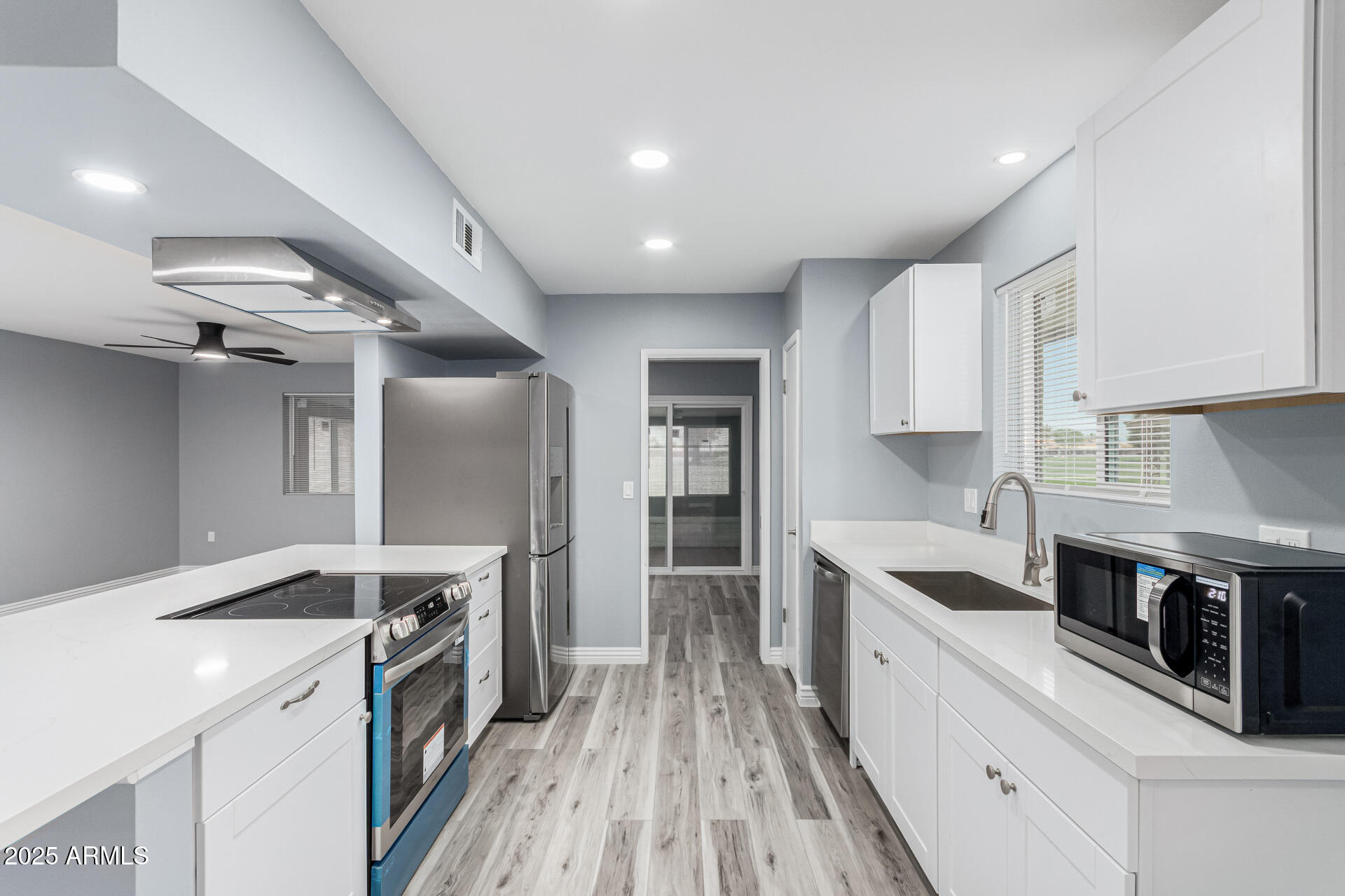 10022 West Mountain View Road Sun City, AZ 85351 - Photo 10 of 32 10 - Augusta 18912