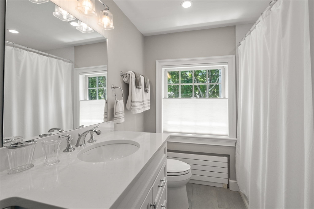 10 Auburn Road Wellesley, MA 02481 - Photo 23 of 34
