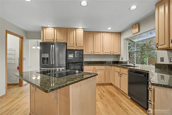 $1,014,990 | 5510 151st Place Southeast, Everett, WA 98208