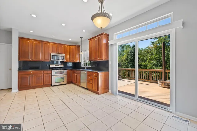 $648,700 | 2857 Myrtlewood Drive, Dumfries, VA 22026