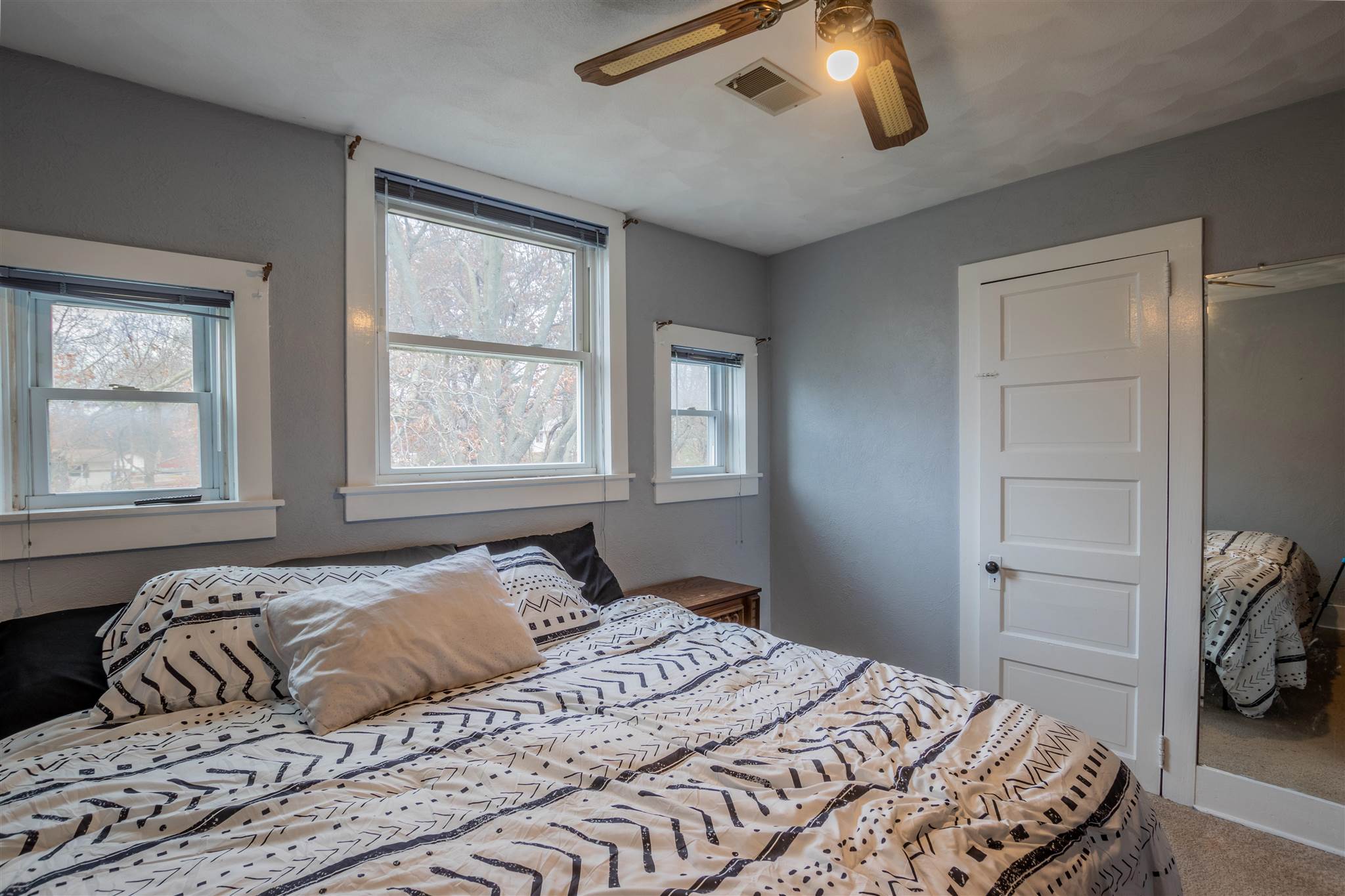 607 East High Street Manito, IL 61546 - Photo 17 of 34