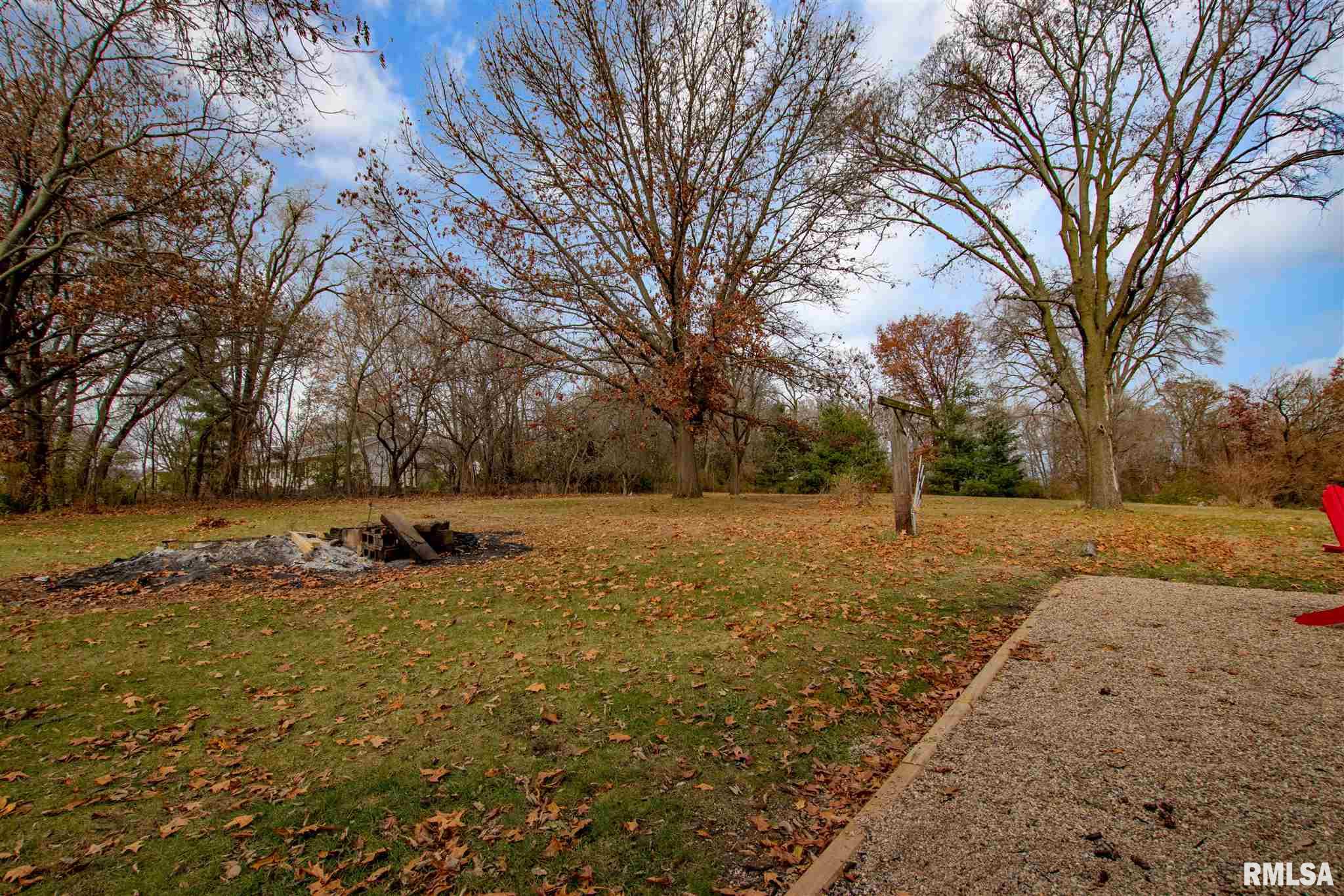 607 East High Street Manito, IL 61546 - Photo 32 of 34